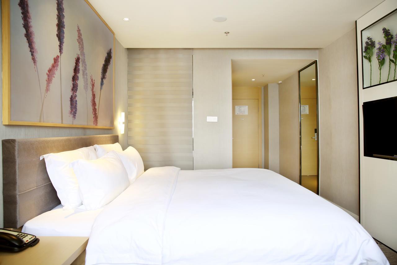 Lavande Hotel Chengdu North Kehua Road Exterior photo